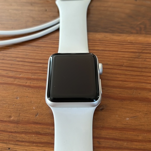 Great condition barely used with small scratch on screen! - Picture 2 of 6